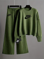 Nike - women set for winter