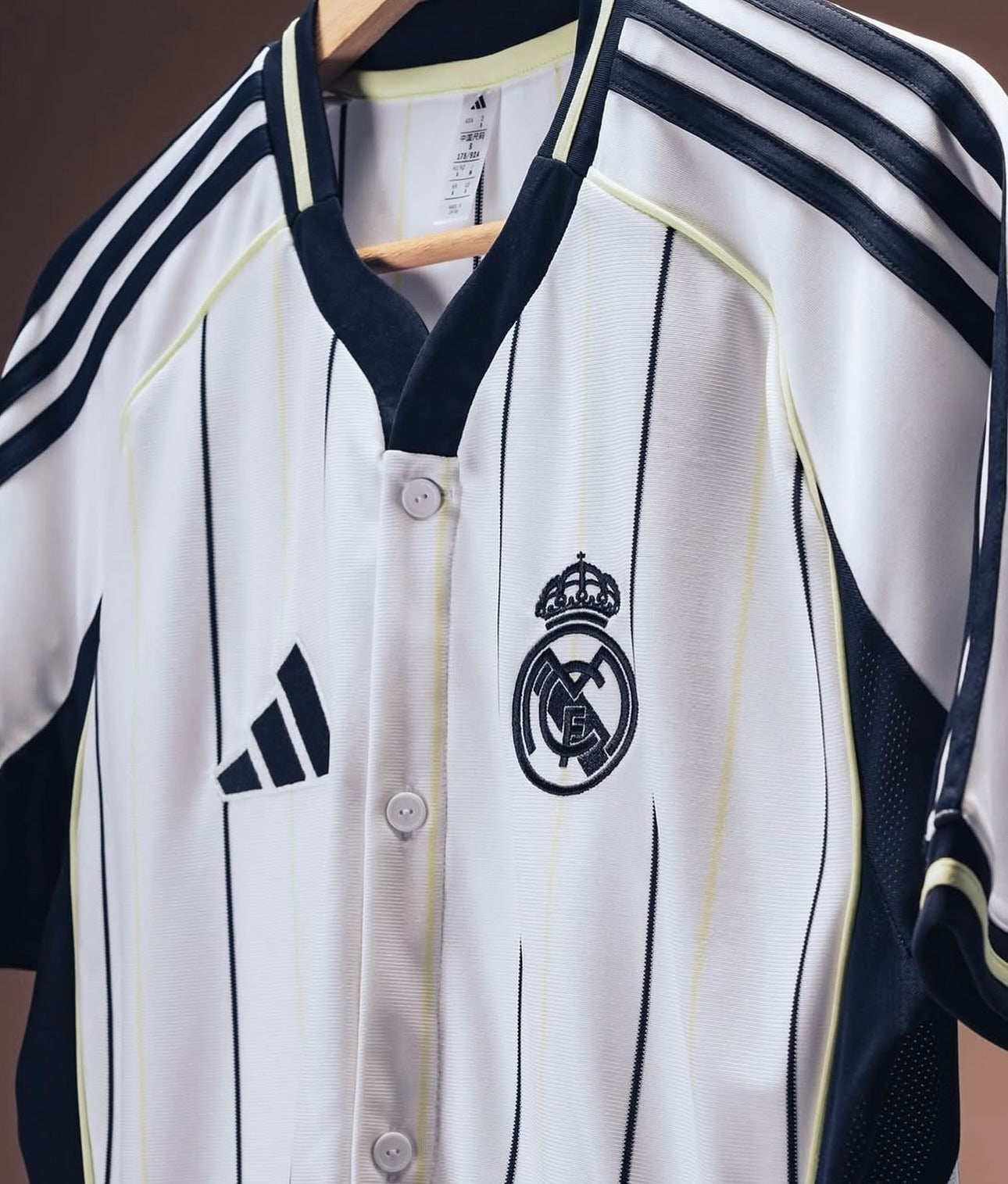 NEW REAL MADRID BASEBALL SHIRT ED US 2025/26